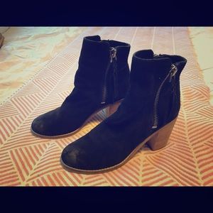 Dolce Vita black leather boots size 7.5